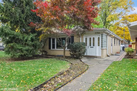 7711 Kenton St, Skokie, IL 60076