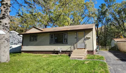 1931 Delaware Rd, Waukegan, IL 60087