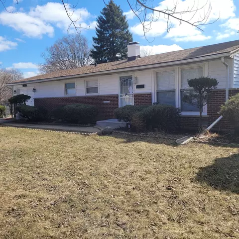 2725 Lancaster Dr, Markham, IL 60428 photo 1