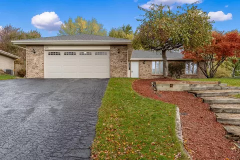 6094 Lothian Ct, Loves Park, IL 61111