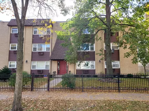 1627 W Touhy Ave #305, Chicago, IL 60626