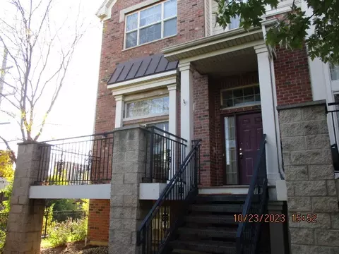1545 Lakeridge Ct #1545, Mundelein, IL 60060