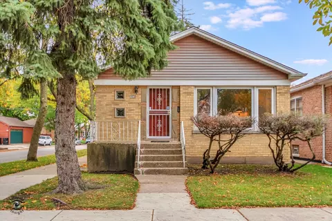 4958 S Leclaire Ave, Chicago, IL 60638