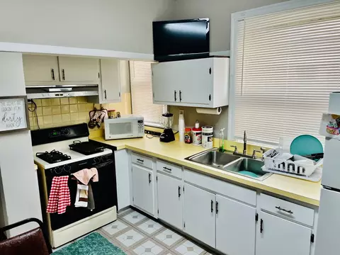 9006 S Union Ave, Chicago, IL 60620 photo 10