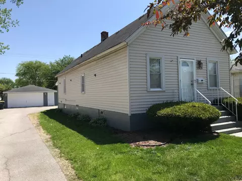 17829 School St, Lansing, IL 60438 photo 2