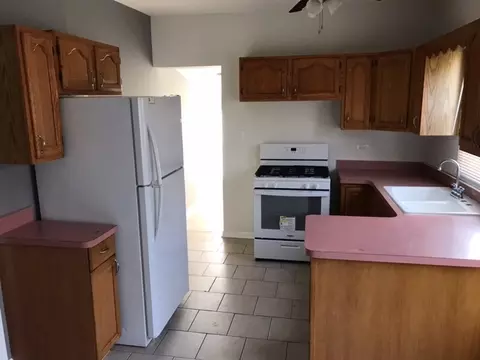 17829 School St, Lansing, IL 60438 photo 6