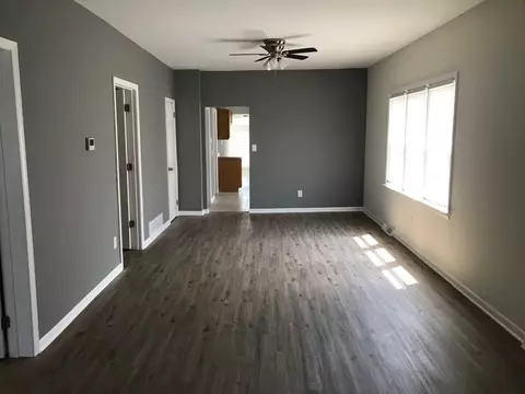 17829 School St, Lansing, IL 60438 photo 5