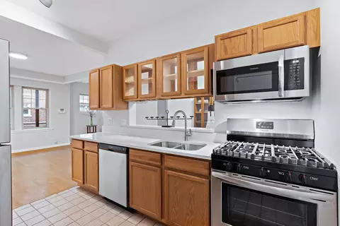 2335 E 70th Pl #105, Chicago, IL 60649 photo 8