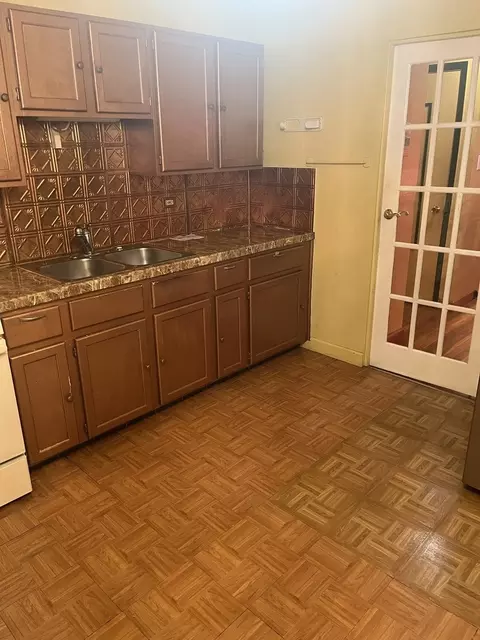 16360 Winchester Ave, Markham, IL 60428 photo 10