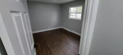 16146 Winchester Ave, Markham, IL 60428 photo 3