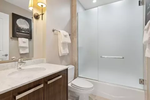 10 E Delaware Pl #21D, Chicago, IL 60611 photo 26