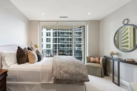 10 E Delaware Pl #21D, Chicago, IL 60611 photo 22