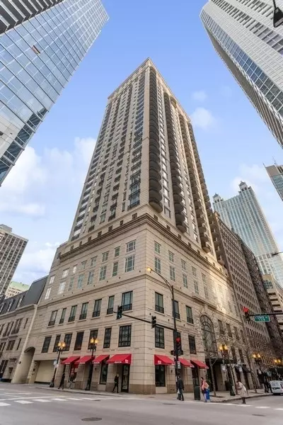 10 E Delaware Pl #21D, Chicago, IL 60611 photo 2