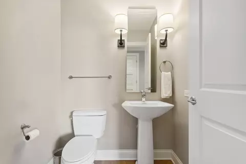 10 E Delaware Pl #21D, Chicago, IL 60611 photo 27