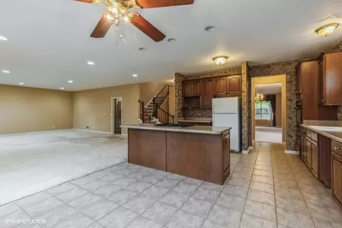 1449 Sutton Pl, Gurnee, IL 60031 photo 9