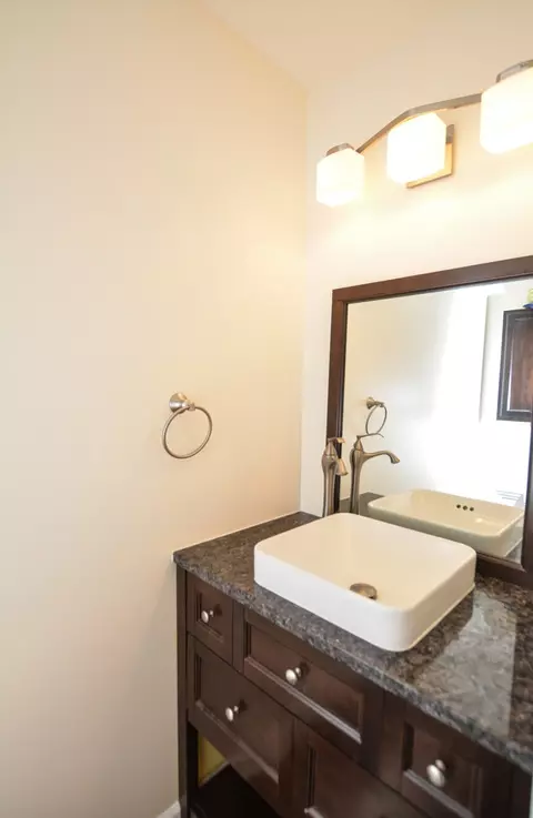 633 Arbor Cir, Lakemoor, IL 60051 photo 13