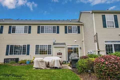 633 Arbor Cir, Lakemoor, IL 60051 photo 23