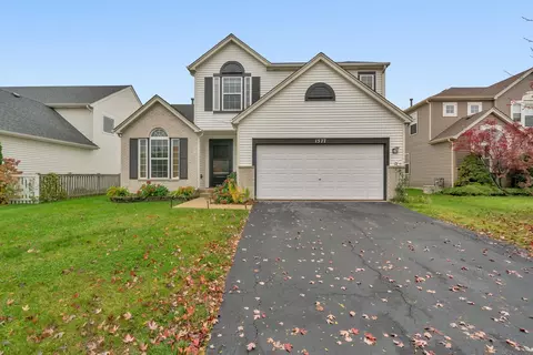 1577 Amaryllis Dr, Romeoville, IL 60446
