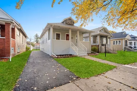 1905 S 4th Ave, Maywood, IL 60153