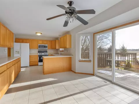 1308 Willow Ln, Harvard, IL 60033 photo 4