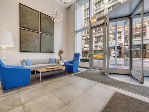 8 E Randolph St #1005, Chicago, IL 60601 photo 2