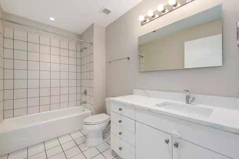 8 E Randolph St #1005, Chicago, IL 60601 photo 19