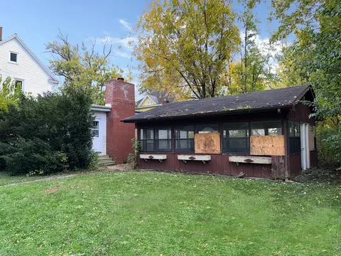 31478 Center St, Chenoa, IL 61726 photo 5