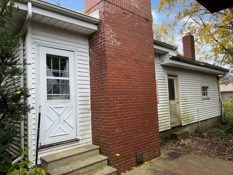 31478 Center St, Chenoa, IL 61726 photo 3