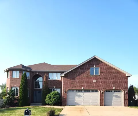 4848 Castle Dargan Dr, Country Club Hills, IL 60478