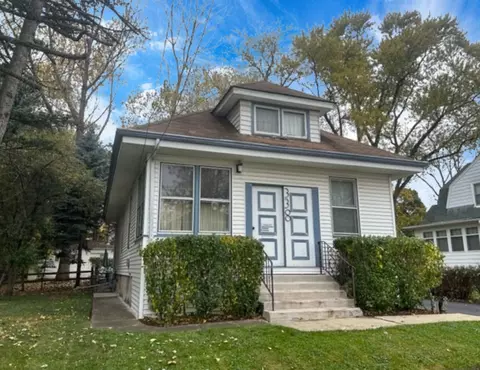 338 Gertrude St, Elgin, IL 60123