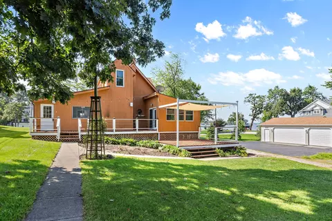 25252 W Buena Ave, Lake Villa, IL 60046