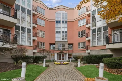 3100 Lexington Ln #209, Glenview, IL 60026
