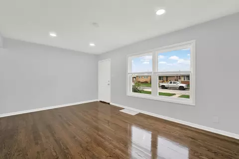 3935 W 85th St, Chicago, IL 60652 photo 4