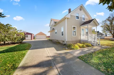 29290 Glidden Rd, Kingston, IL 60145