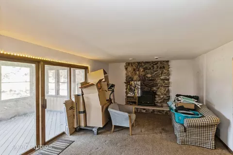 825 Elm St, Algonquin, IL 60102 photo 9