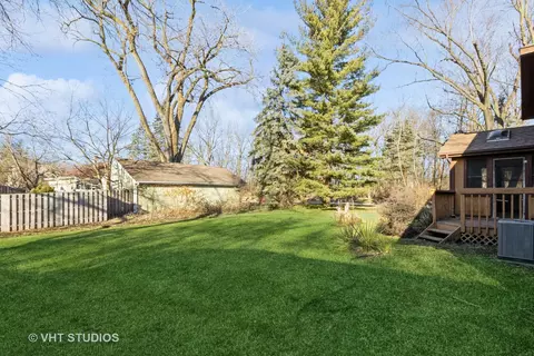 825 Elm St, Algonquin, IL 60102 photo 17