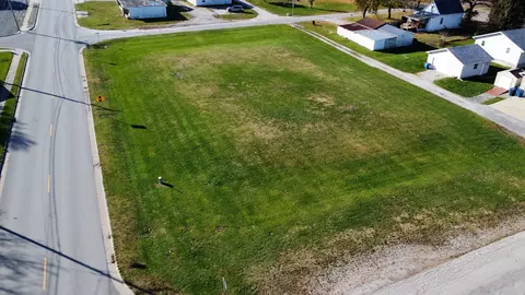 lot5 N 8 N St Rt 1, Watseka, IL 60970