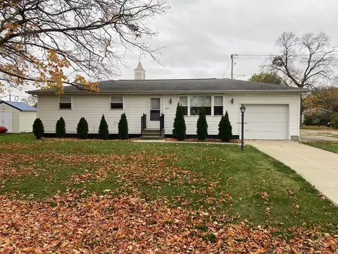 204 N Hawthorne St, Granville, IL 61326