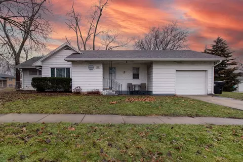 1005 S Adelaide St, Normal, IL 61761