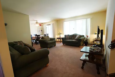 265 Longford Dr, Elgin, IL 60120 photo 6