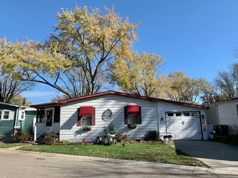 1159 Lake Ter, Elgin, IL 60123