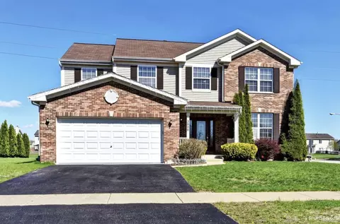 2800 Brian Ln, Montgomery, IL 60538
