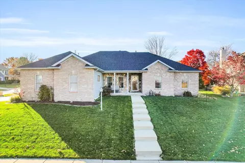 2031 S Falcon Ct, Urbana, IL 61802