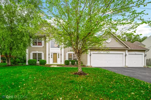 1590 Southridge Trl, Algonquin, IL 60102