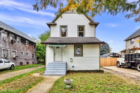 1613 S 8th Ave, Maywood, IL 60153
