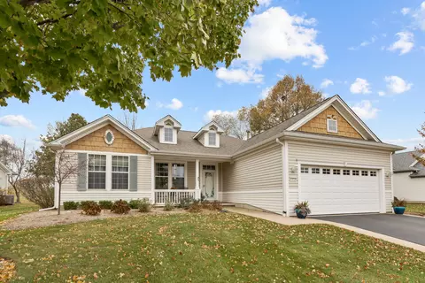 13220 Cold Springs Dr, Huntley, IL 60142