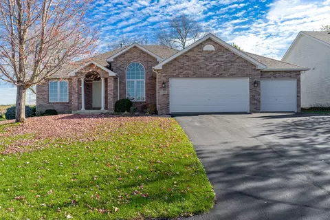 7191 Mullinshire Way, Machesney Park, IL 61115