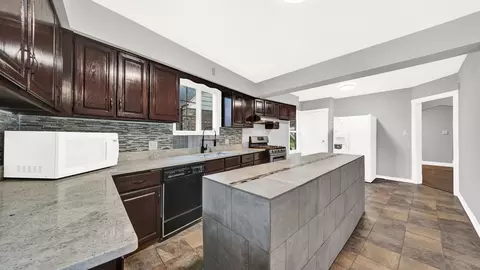 1547 N Lee Blvd, Berkeley, IL 60163 photo 11