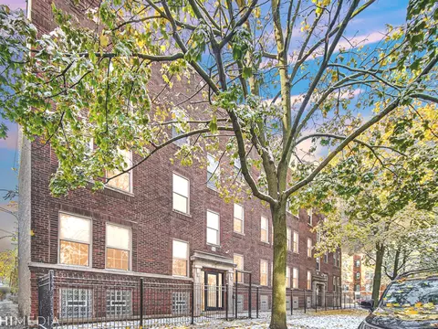 3547 W Ainslie St #1, Chicago, IL 60625