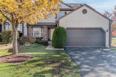 601 Ascot Ln, Streamwood, IL 60107
